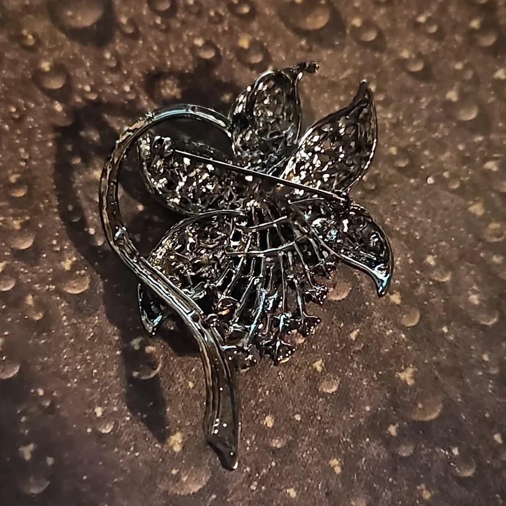Colorful Rhinestone Flower Pin